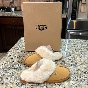 🎁 NEW UGG Scuffette II Women's Slipper never worn size 6